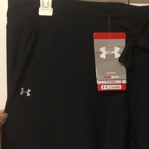 Large Under Armor Loose Fit Bottoms